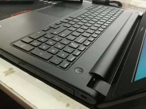 **SUPERFAST**DELL VOSTRO 15*i5-5200U*5TH GEN*4GB RAM*1000GB HDD*MAXXAUDIO